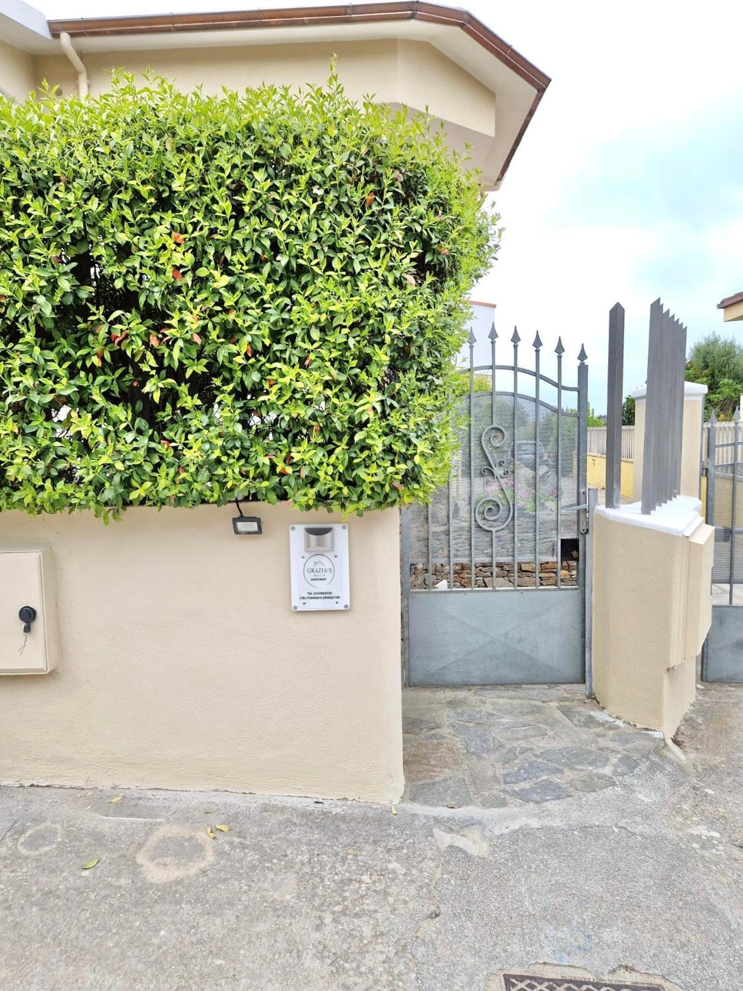 Grazia'S Apartment Sassari Buitenkant foto